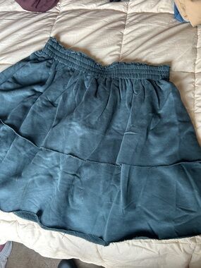 hem & thread pull on tiered sweat skirt NEW Size Small Green